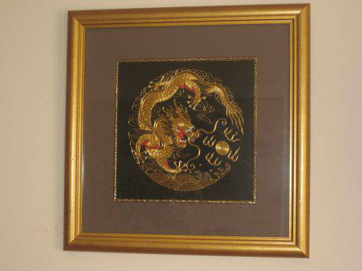 Handmade Round-gold Embroidery, Size 20-1/2 X 20-1/2(Dragon) (P-363)